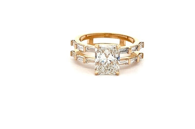 Radiant Cut Diamond Engagement Ring
