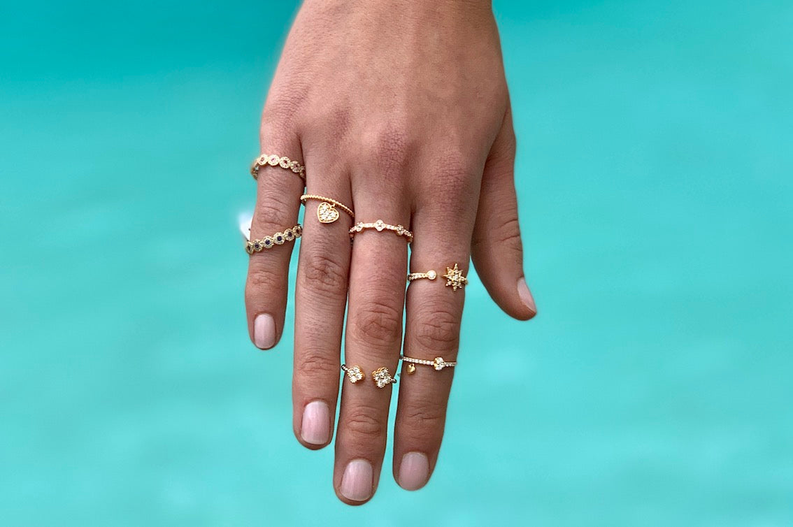 Tiny Five Clover Ring