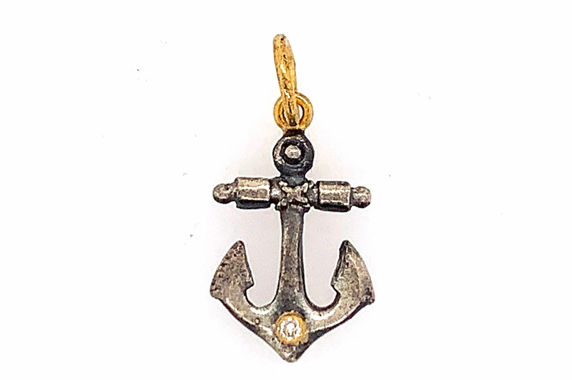 Anchor pendant