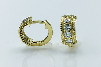 Wide Milgrain Huggie