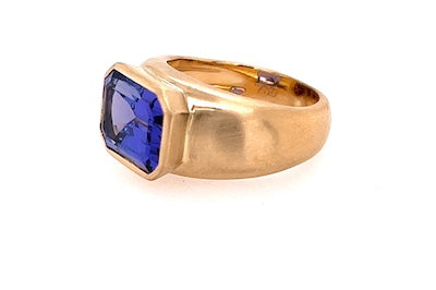 Custom Tanzanite Ring