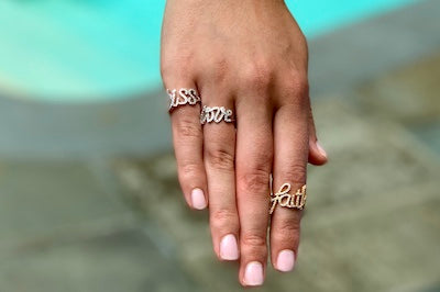 Kiss Ring