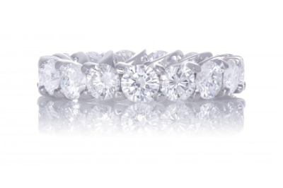Round Brilliant Diamond Eternity Band with Wave Shared Prong